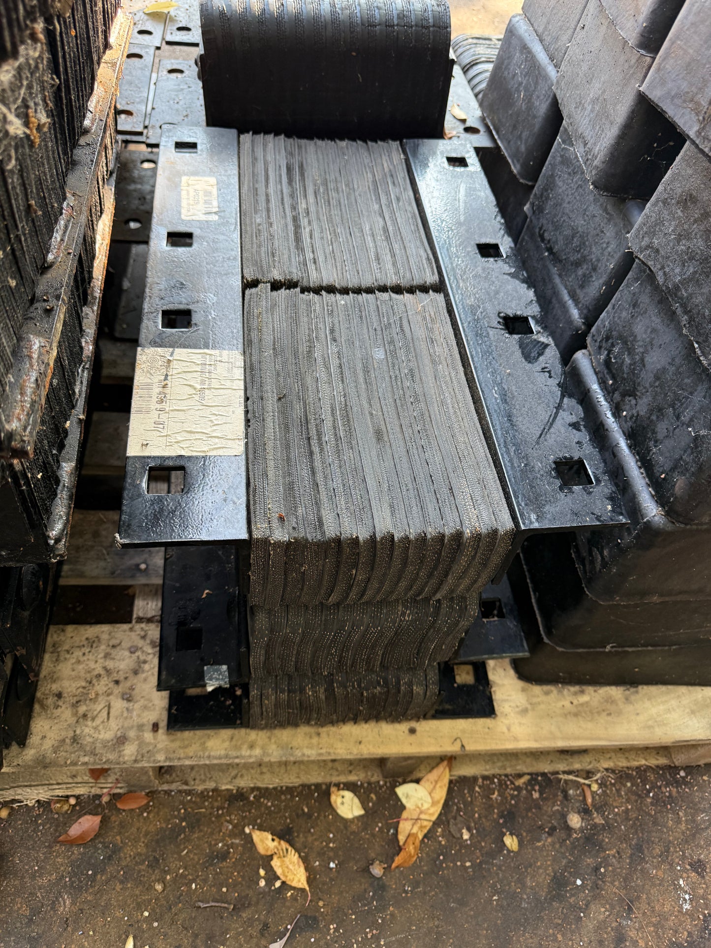 AP0219 - Laminated Vertical Bumper