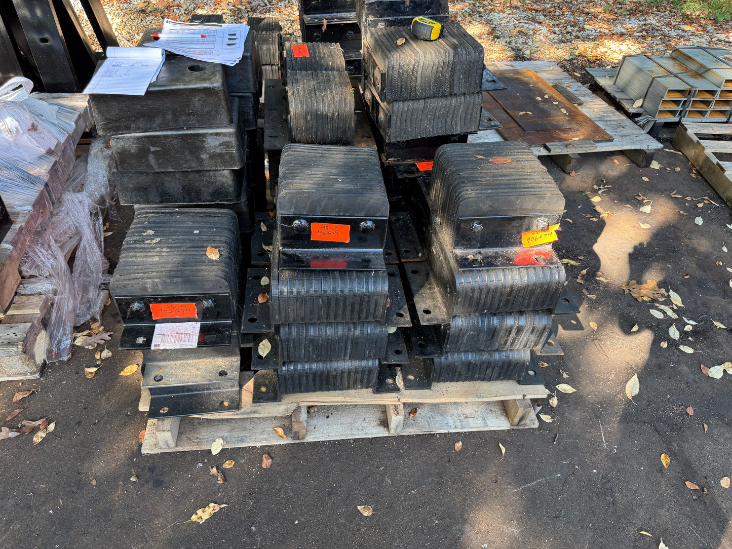 906674 - Laminated Bumper