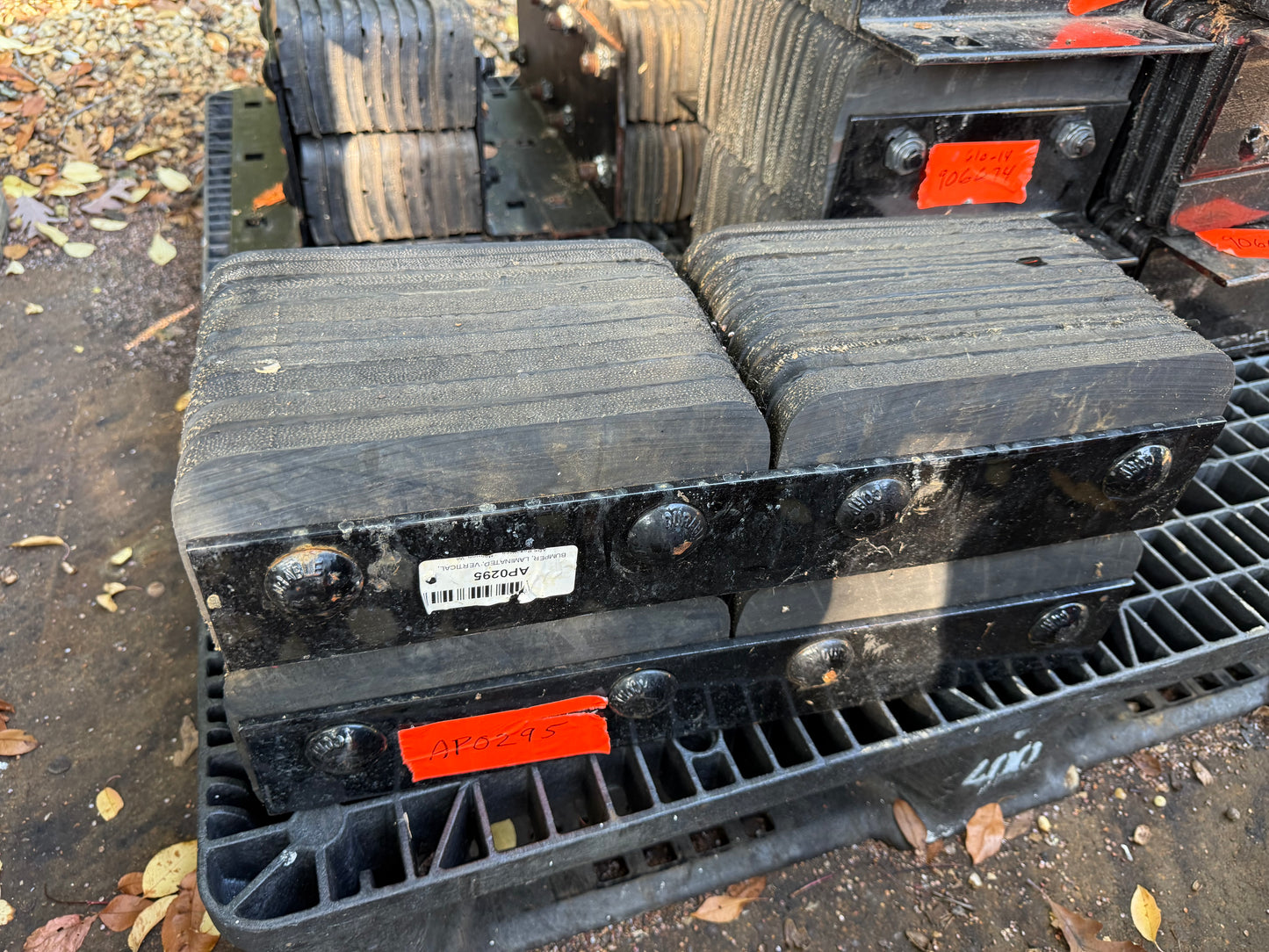 AP0295 - Laminated Vertical Bumper